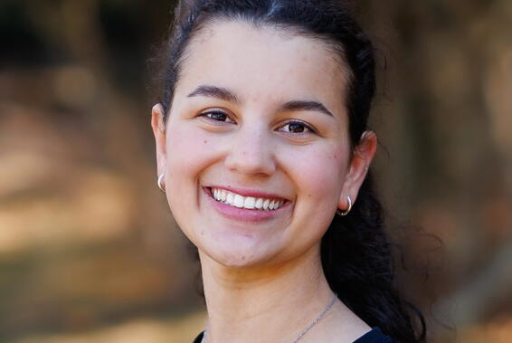 Nicole (Nava) Yastrab