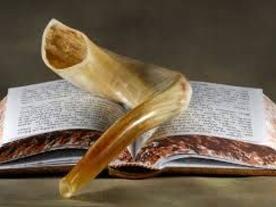 Shofar and prayer book