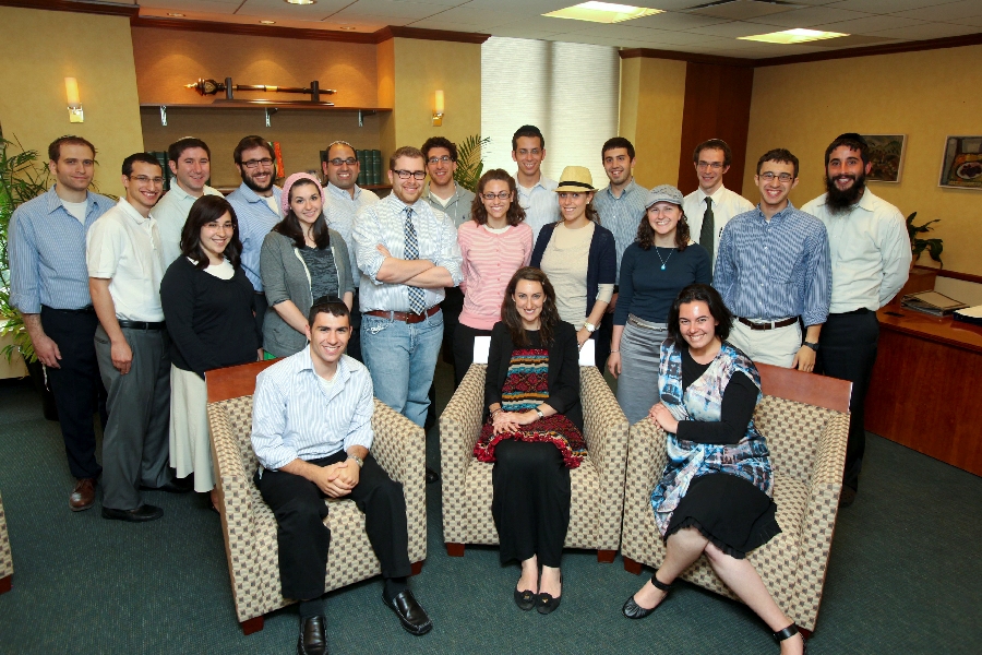 The YUTeach Fellowships will place young educators in Jewish day schools across the country.