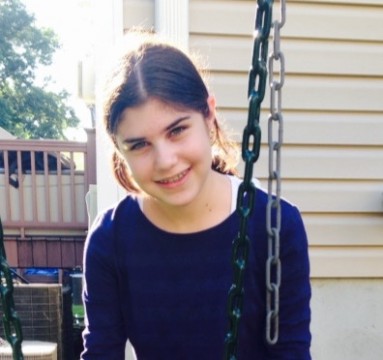 Sara Teitelman was a winner in the Girls' Amud Category. 