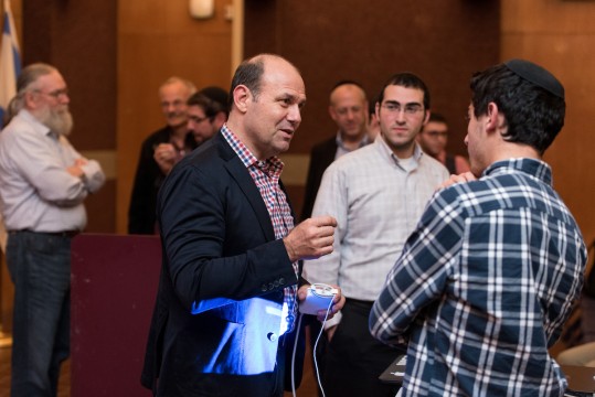 After the lectures, Brethenoux and Denuth answered individual questions from faculty and students. 