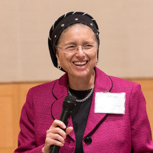 20171113-Yarchei-Kallah-087_davis_300