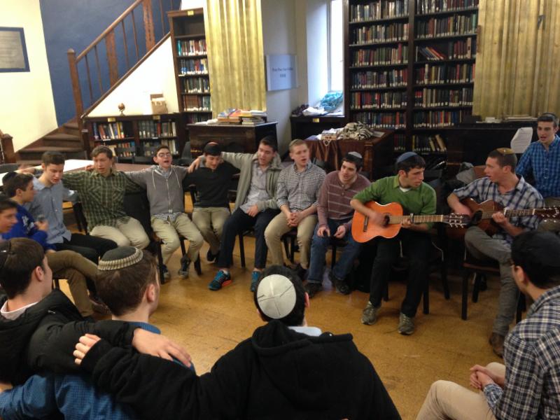 f287dd63-d574-4954-a230-d905133b7903