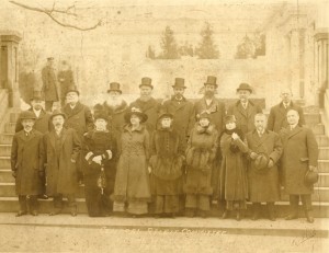 Delegation that visited the President. 1st row, left to right: Rabbi Benjamin Grossman, Washington, D.C., Albert Lucas, Mrs. Harry Fischel, Mrs. Albert Lucas, Mrs. Samuel Elkeles, Mrs. Leon Kamaiky, Mrs. David Kass, Harry Fischel, Louis D. Gottlieb. 2nd row: left to right: Rabbi Meyer Berlin, Rabbi B.L. Leventhal, Rabbi M.Z. Margolies, Rabbi G. Silverstone, Washington, D.C., Rabbi Israel Rosenberg, Paterson, N.J., Rabbi Aaron Teitelbaum, Leon Kamaiky, Morris Engelman